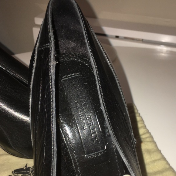 Like New Burberry Bootie Boots Size 39 - Picture 2 of 5